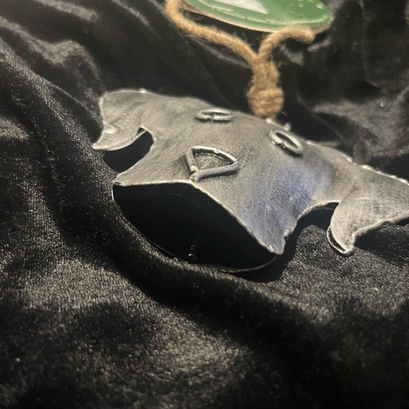 NWT Cozy Christmas Metal Dog Head with Bell Christmas Ornament - Picture 6 of 7